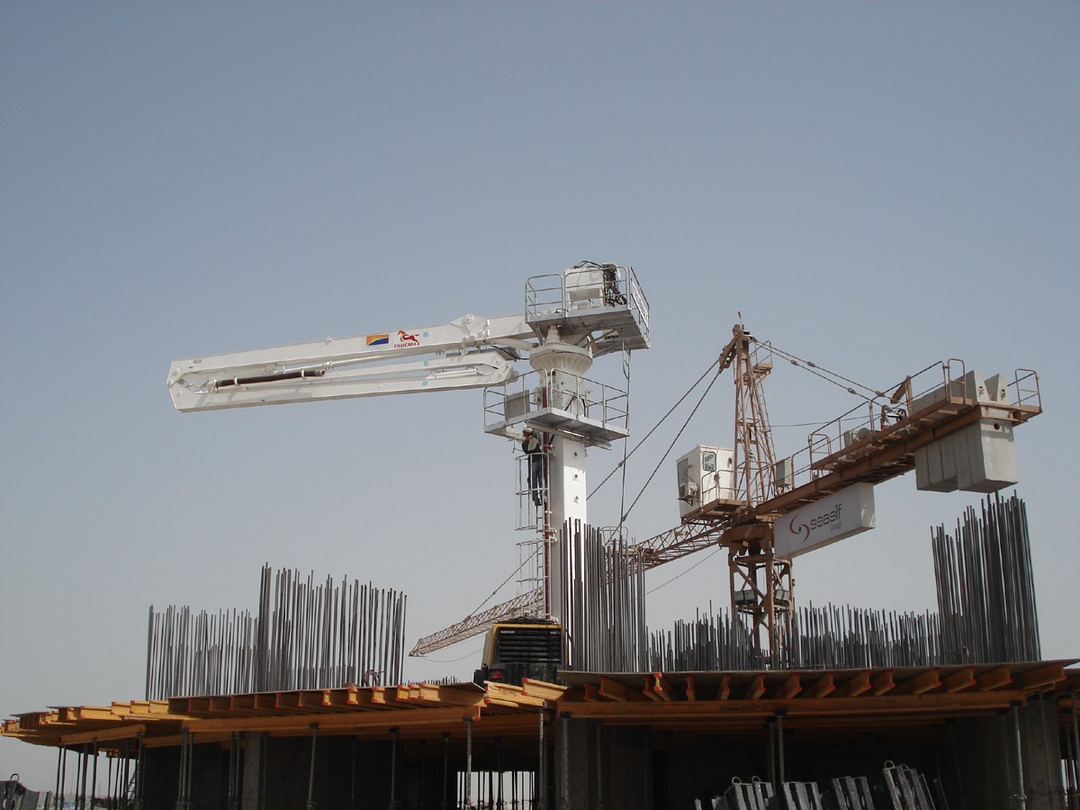 內(nèi)爬式布料機(jī) 內(nèi)爬式布料機(jī)