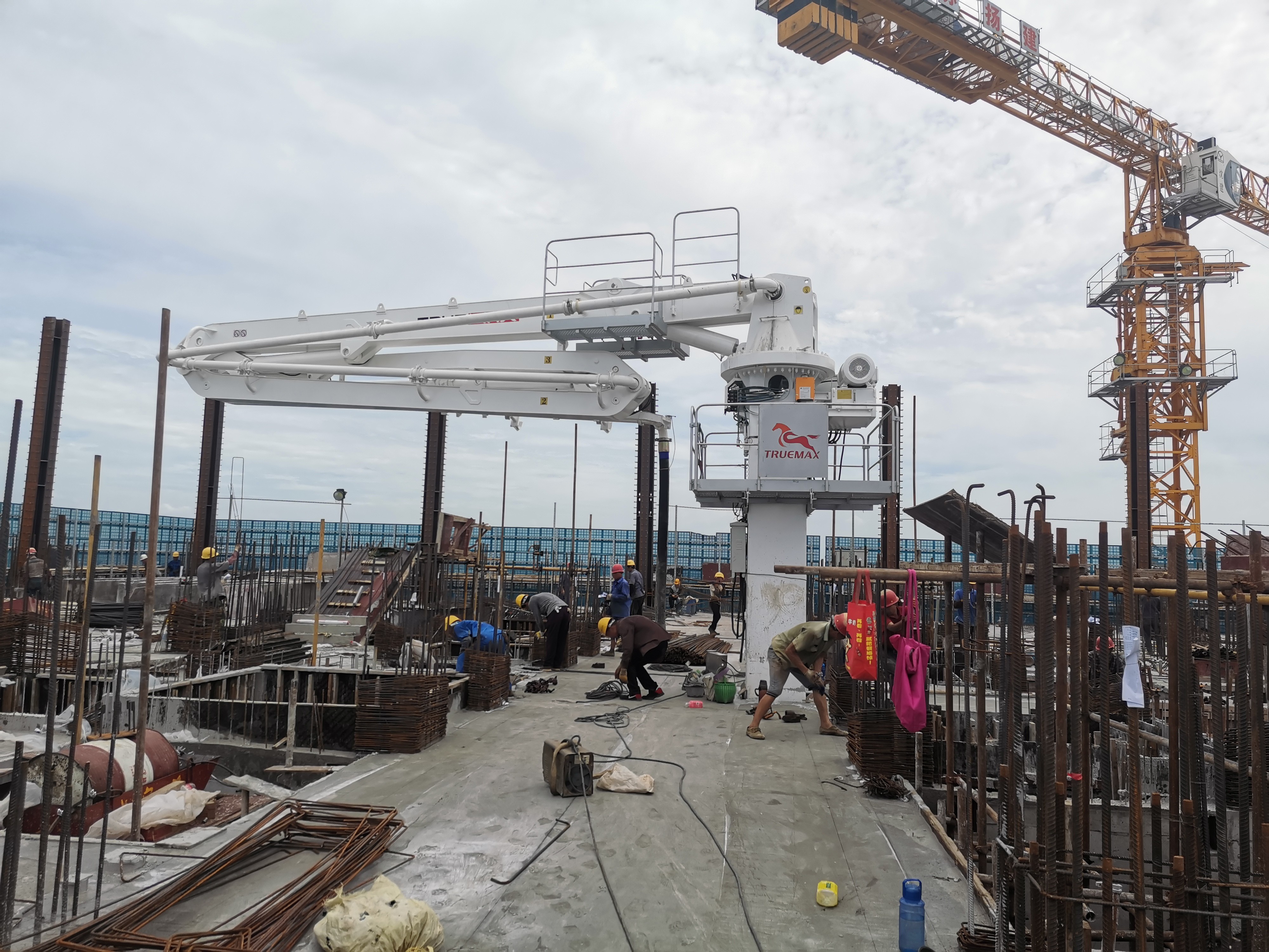 內爬式液壓布料機 內爬式液壓布料機